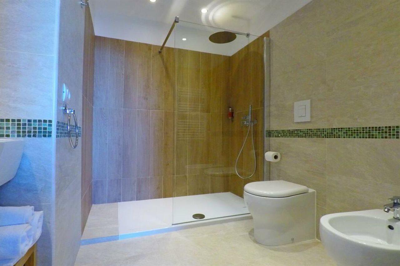 Colibri Prestige Rooms - Roman Ruins View 칼리아리 외부 사진