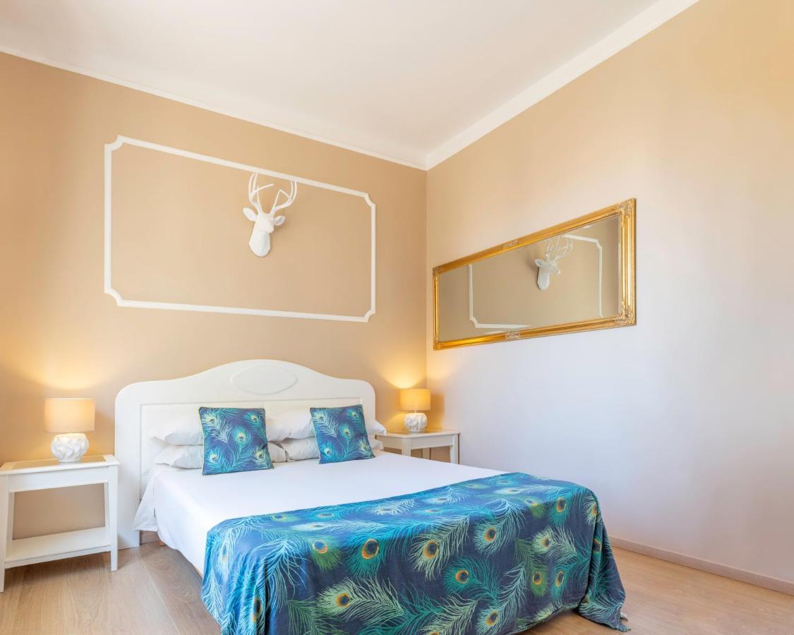 Colibri Prestige Rooms - Roman Ruins View 칼리아리 외부 사진
